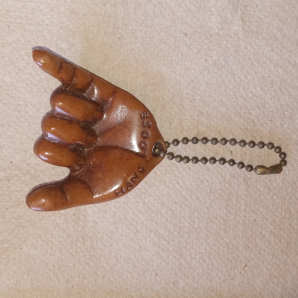 Vintage Hang Loose Hawaii Souvenir Keychain - Picture 1 of 3